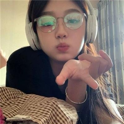 换做人看看 海报